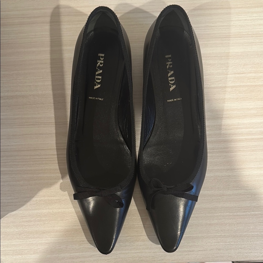 Prada Black Leather Flats Size 38.5 - Picture 3 of 5